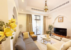 Sensational 1BR in Downtown Burj Khalifa Dubai Mall View